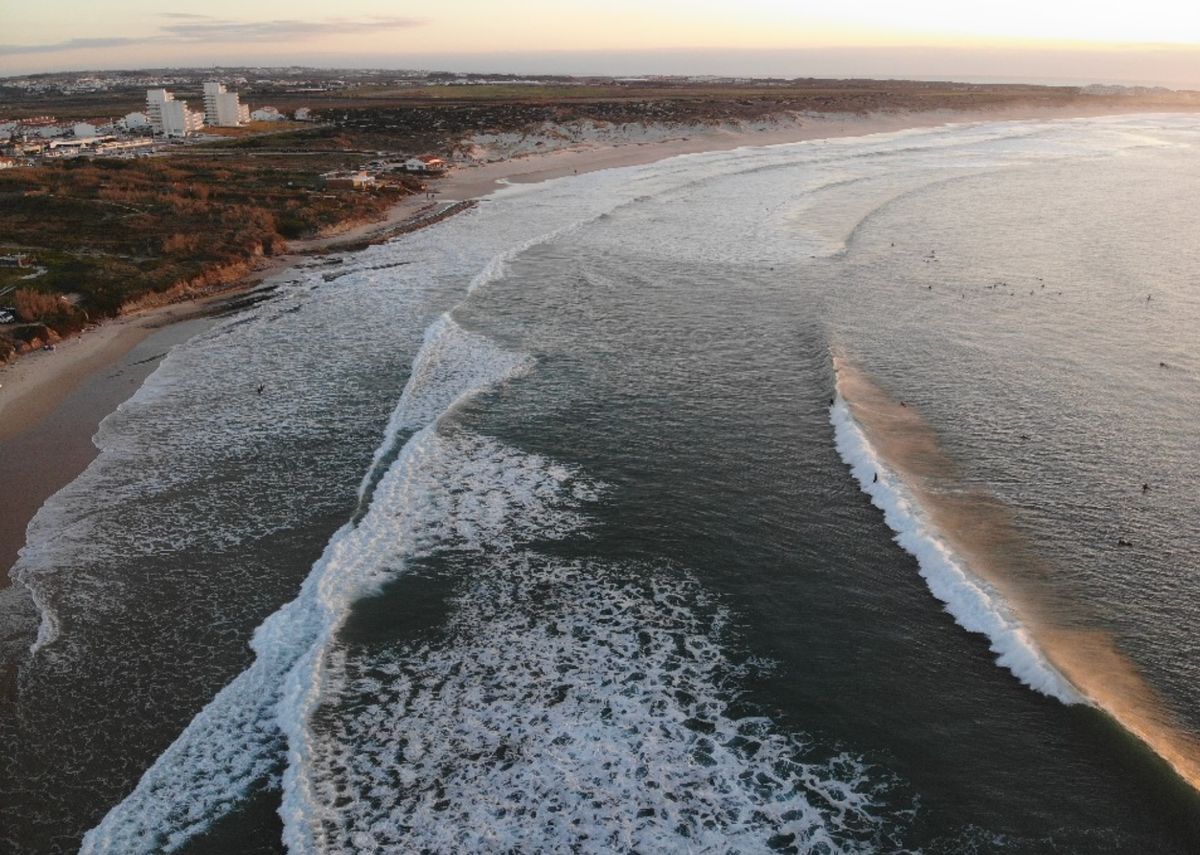 Surf & Yoga - Peniche, Portugal - Image 3
